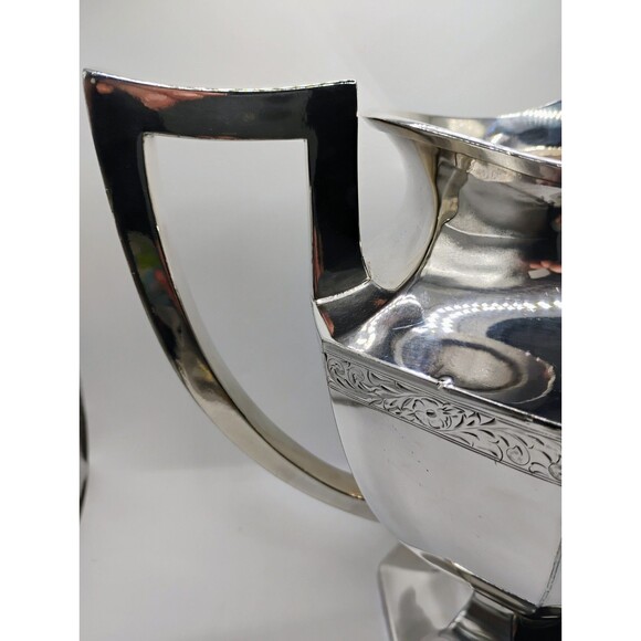 INTERNATIONAL SILVER CO.- WILCOX S. P. CO. - LARGE PITCHER 1972 "F" Monogram - Picture 8 of 10